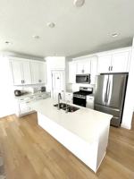 featured image of 176 N Concord View Way