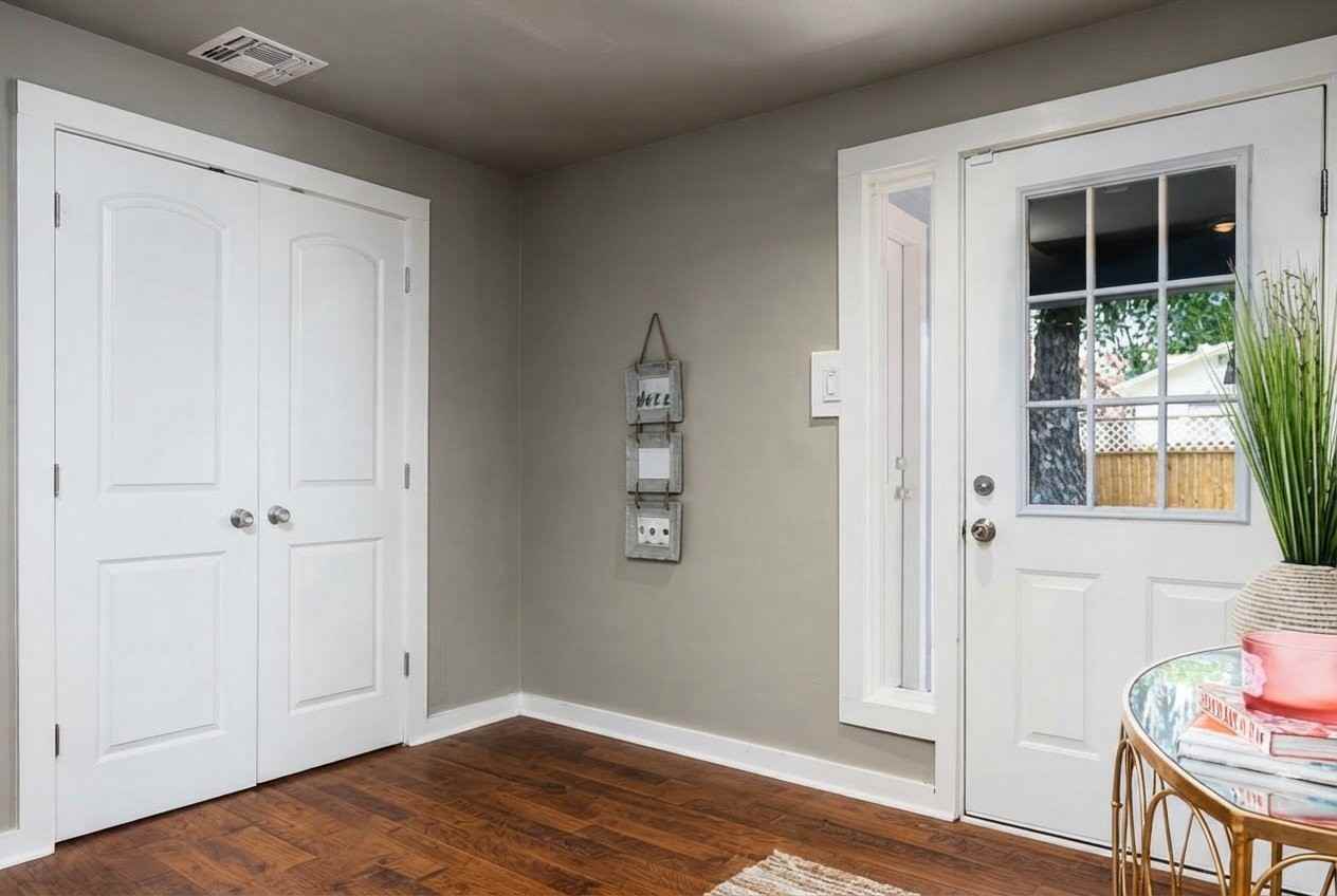 8929 Nw 171st St - Photo 5 of 10