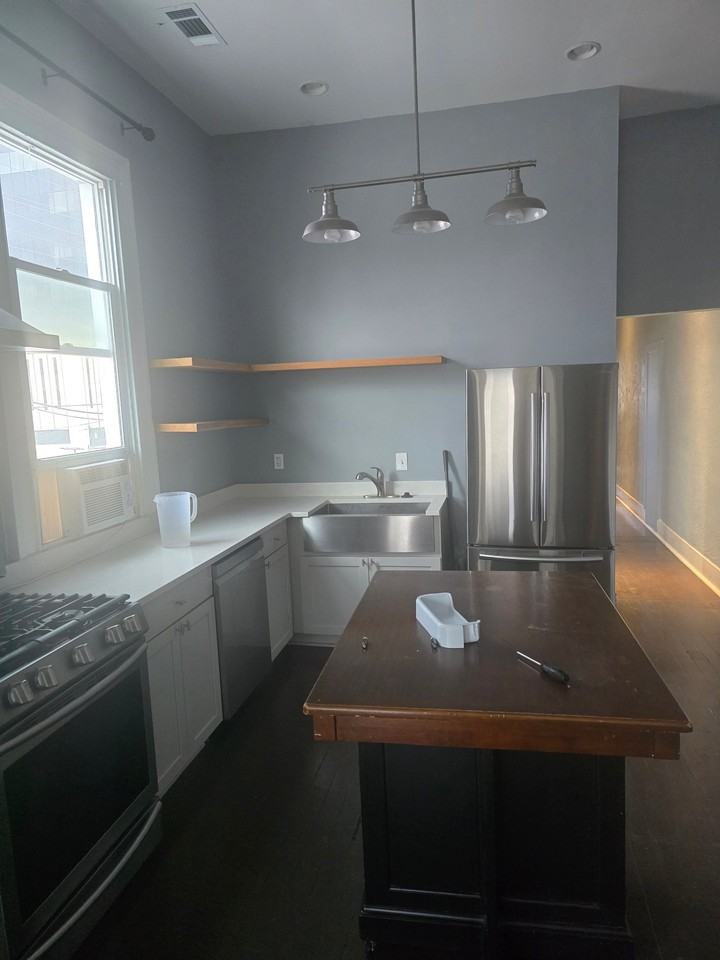 2704B General Pershing St #2704B - Photo 3 of 9