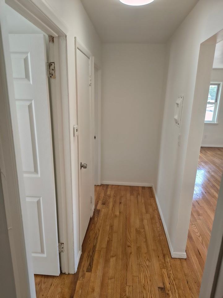 23 Simplex Ave Apt C #23C - Photo 6 of 7