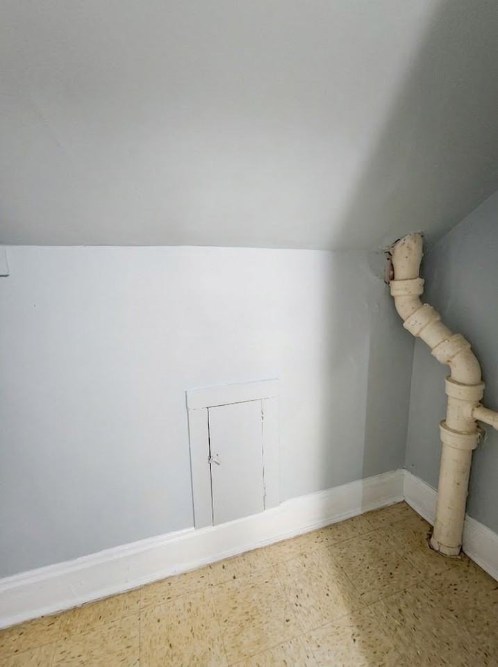 12041 S Parnell Ave - Photo 7 of 12