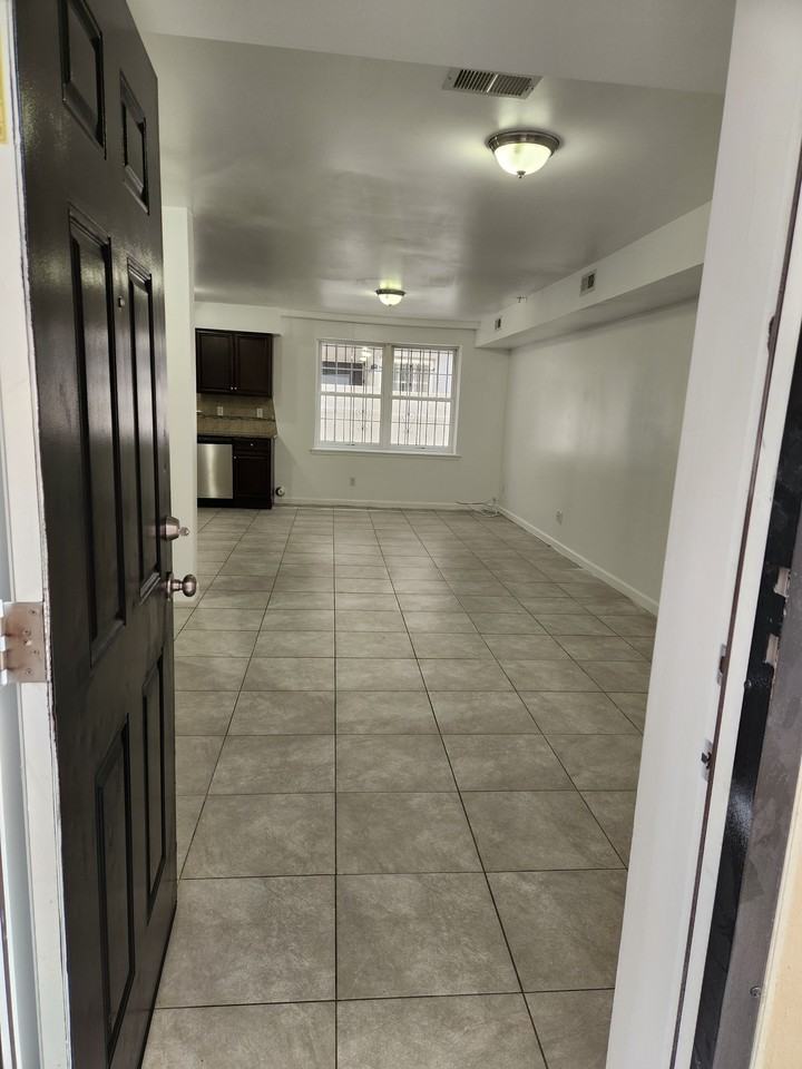 361 Verona Ave #1 - Photo 3 of 16