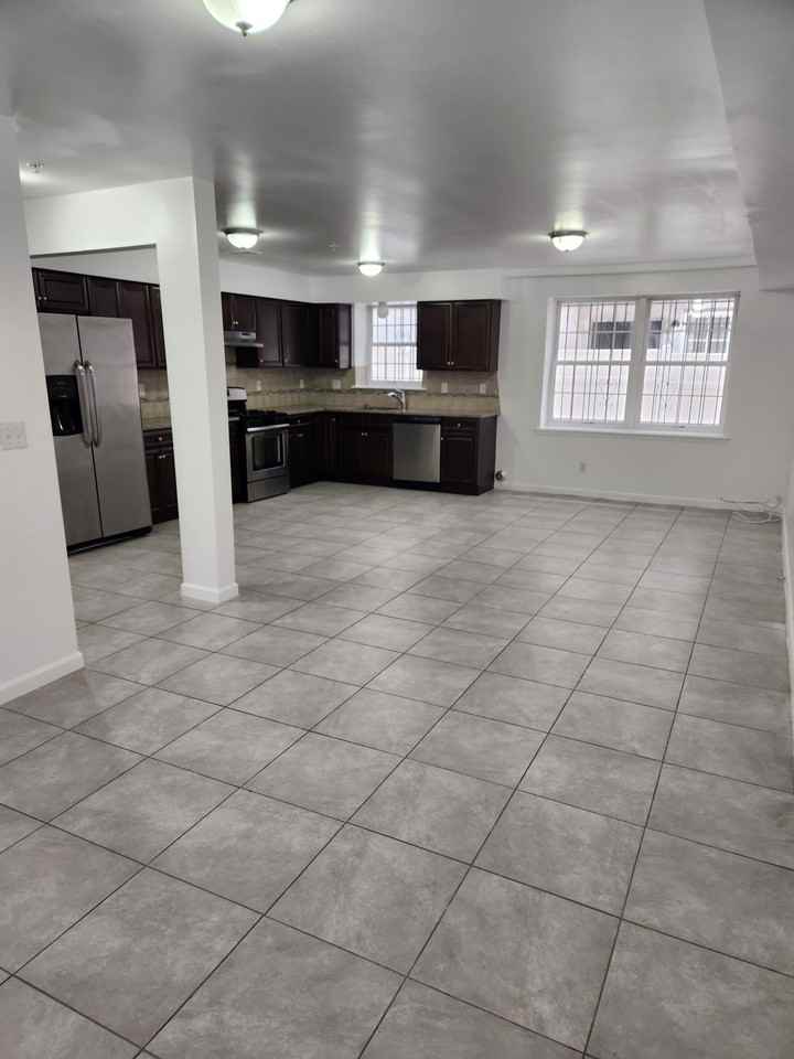 361 Verona Ave #1 - Photo 4 of 16