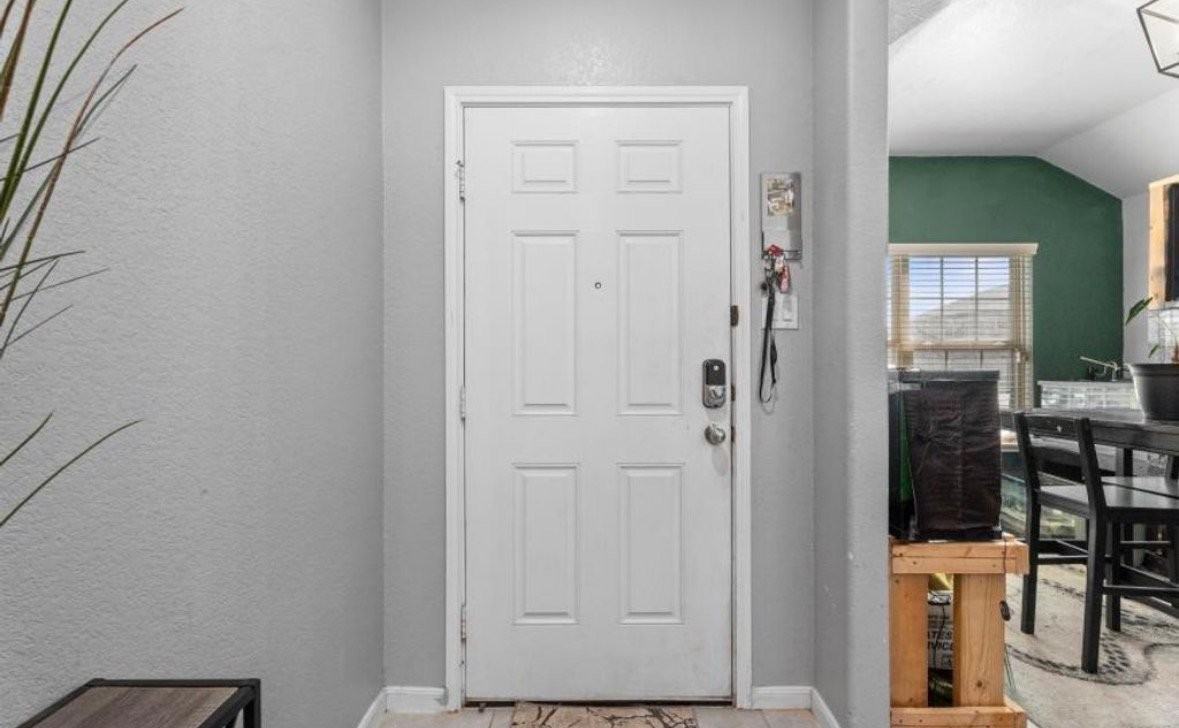 715 Harvest Bluff Dr - Photo 3 of 18