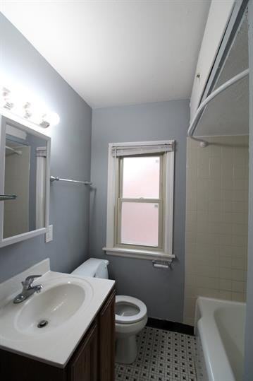 4825 N Mohawk Ave #1 - Photo 6 of 7