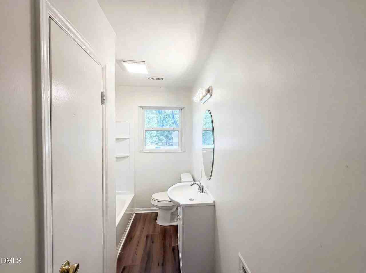 133 W Cornwallis Rd - Photo 3 of 11