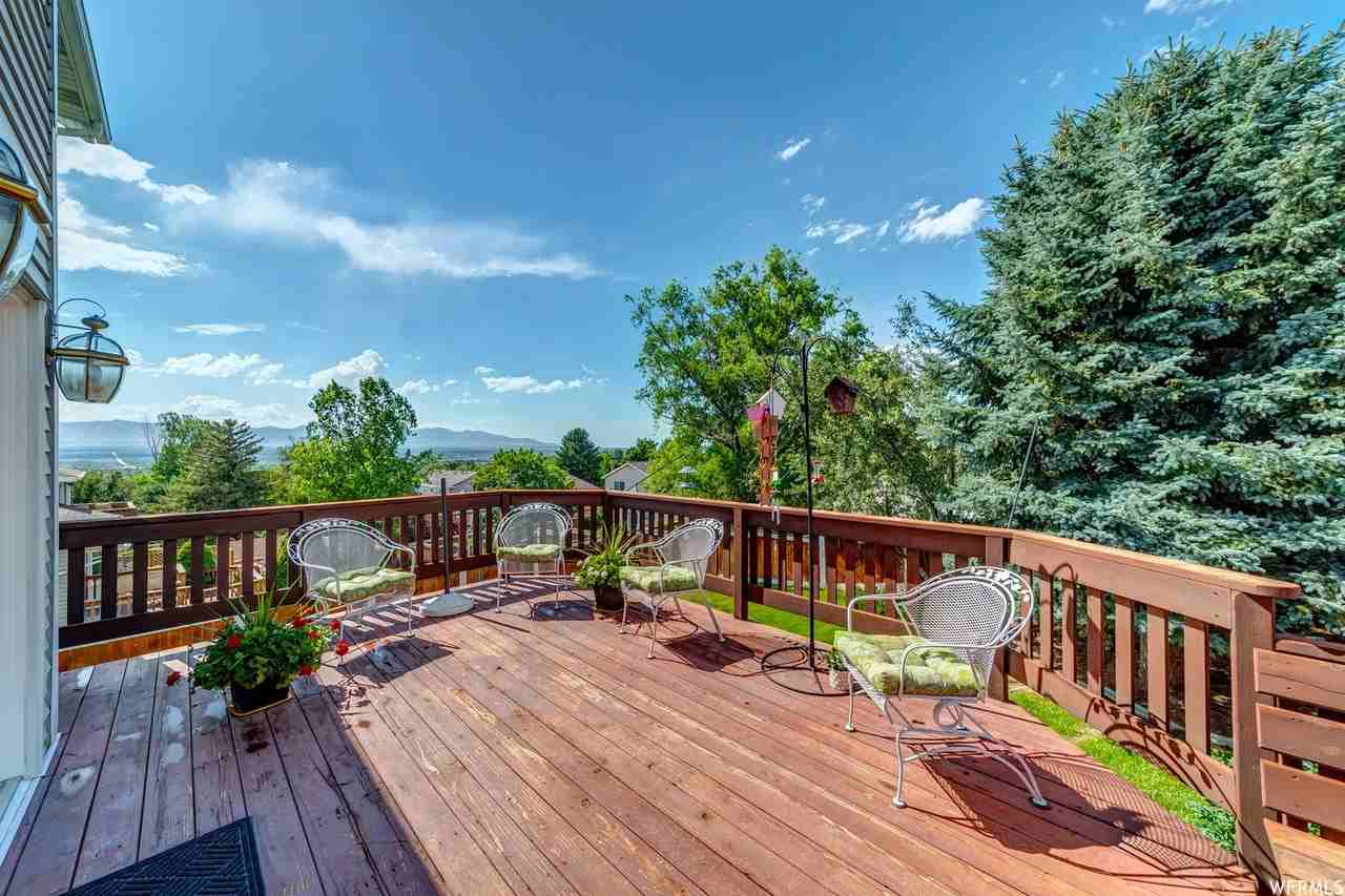 1273 E Grayson Ct - Photo 6 of 9