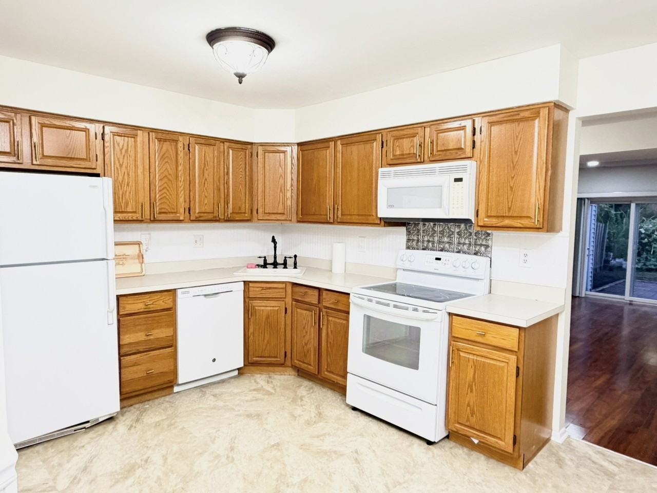 17 Farnwood Rd - Photo 5 of 19