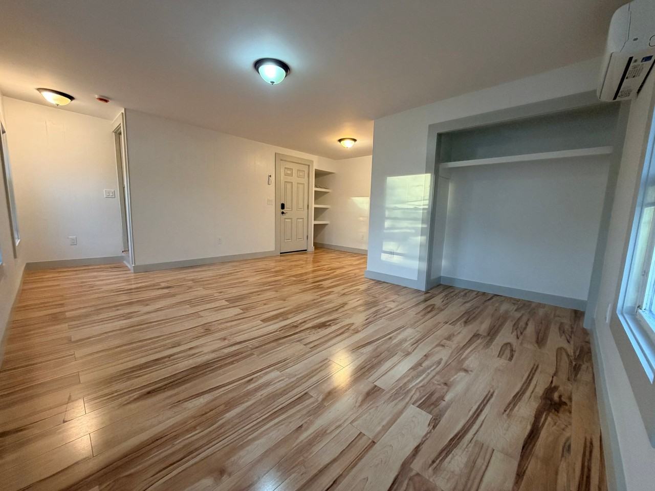 26 Queen St #28-2 - Photo 3 of 20