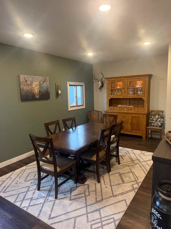 2302 Tompy St - Photo 5 of 12