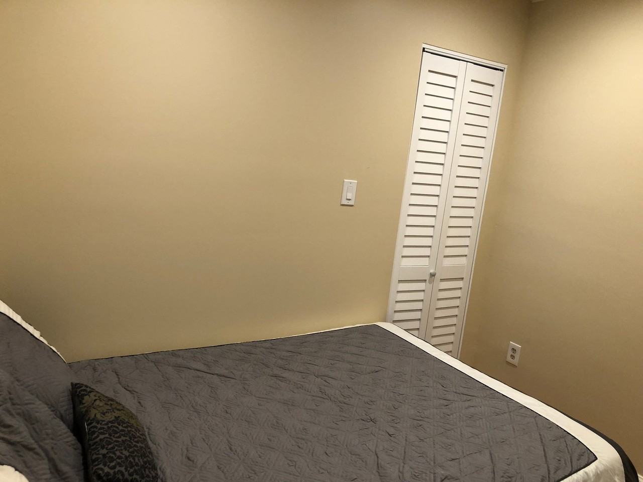 33rd Pl - Photo 3 of 15