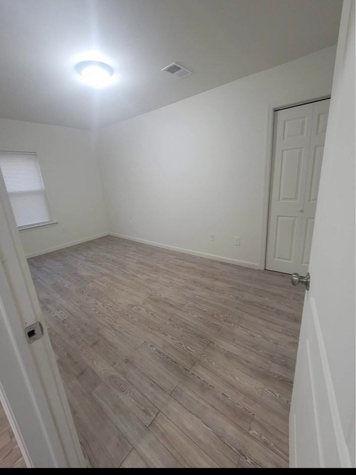 189 16th Ave #1 - Photo 2 of 6