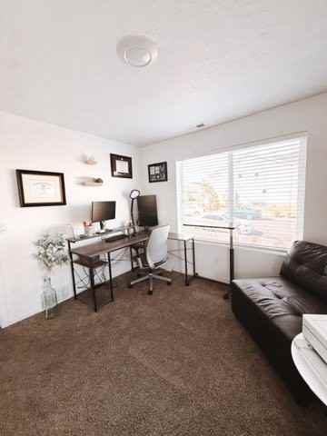 1029 E Seaside St - Photo 4 of 20