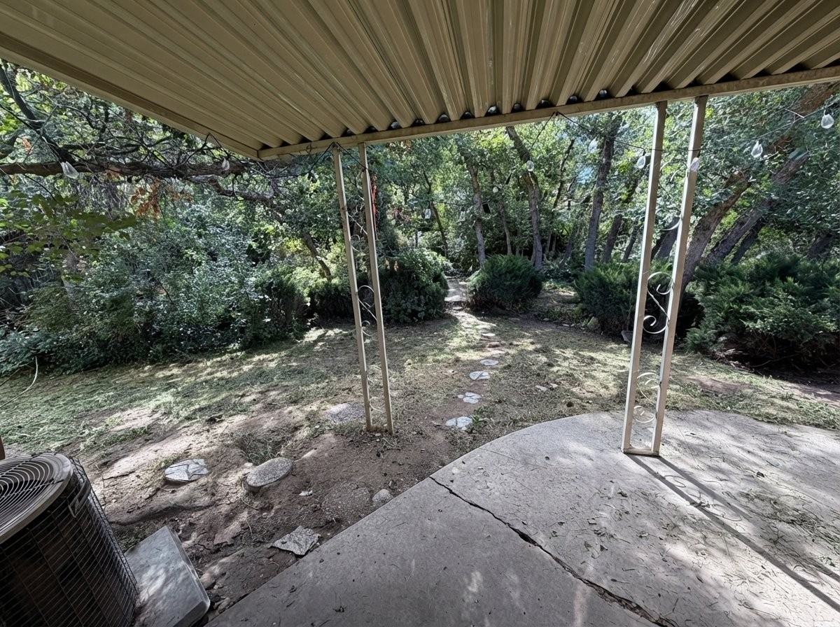 1032 Cambridge Rd - Photo 6 of 9