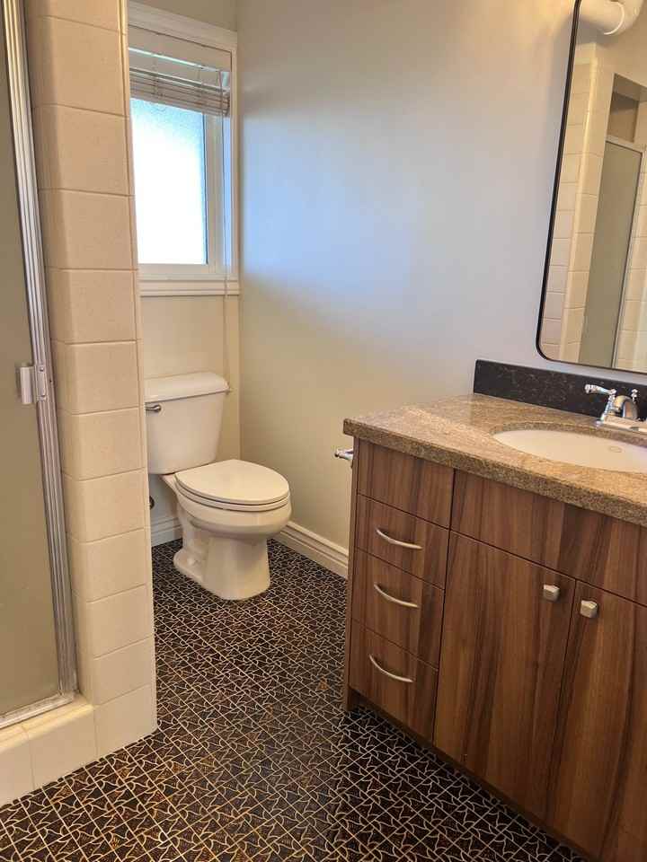 2563 E Sundown Ave - Photo 4 of 13