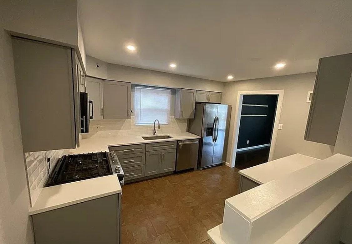 10726 Niblic Dr - Photo 5 of 6