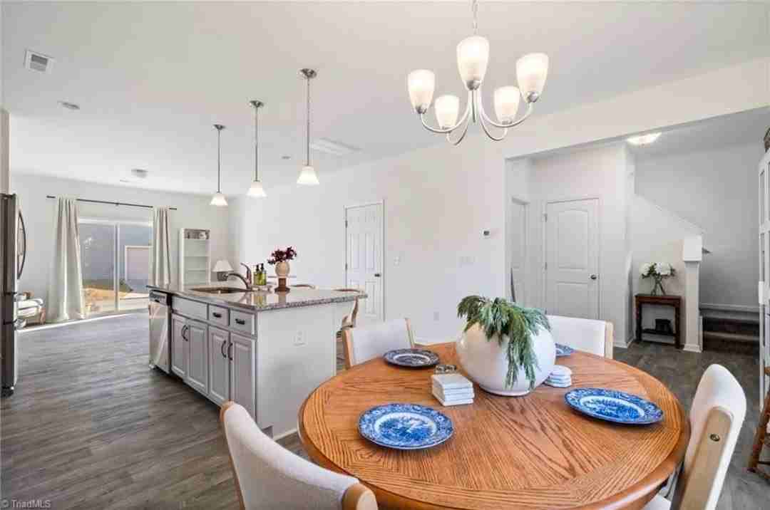 1056 Gibson Rd - Photo 4 of 16