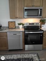 featured image of 838 Ridgewood Dr #5