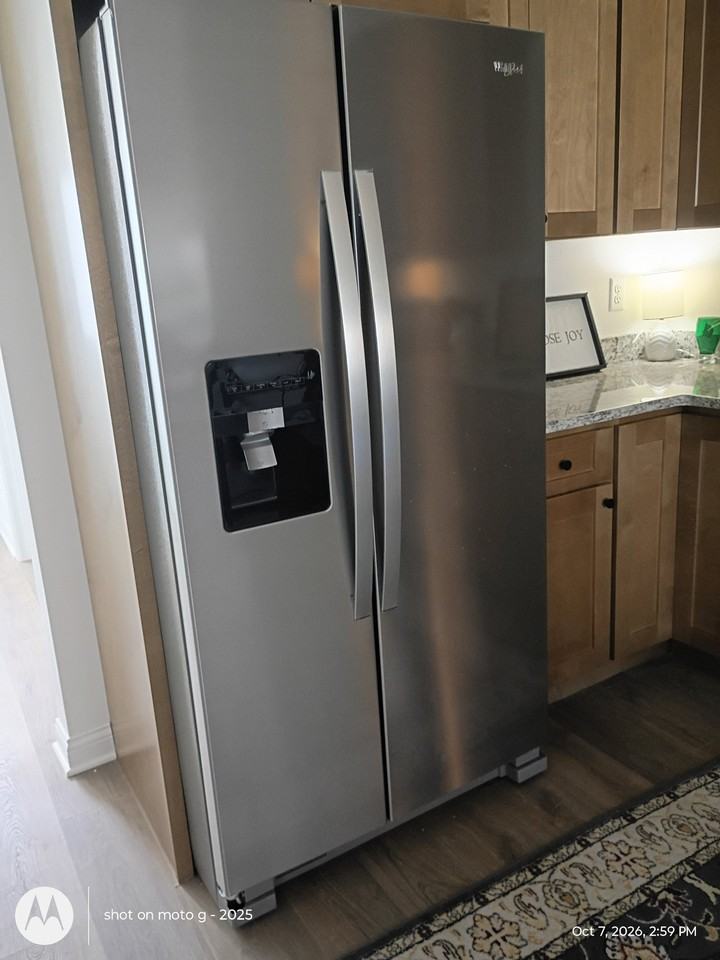 838 Ridgewood Dr #5 - Photo 7 of 10