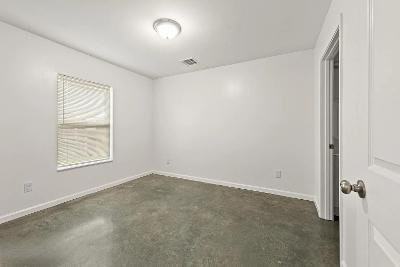 112 Tyler Dr - Photo 6 of 15