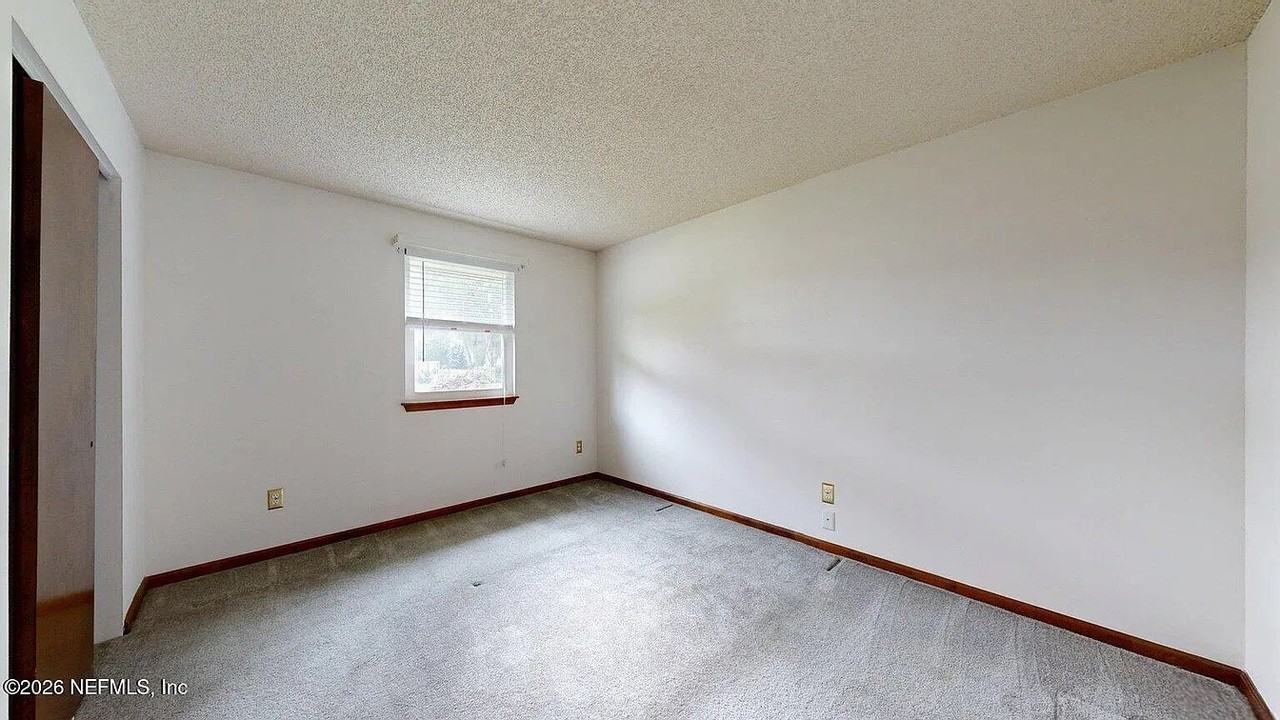 10878 Saddlehorn Dr - Photo 4 of 7