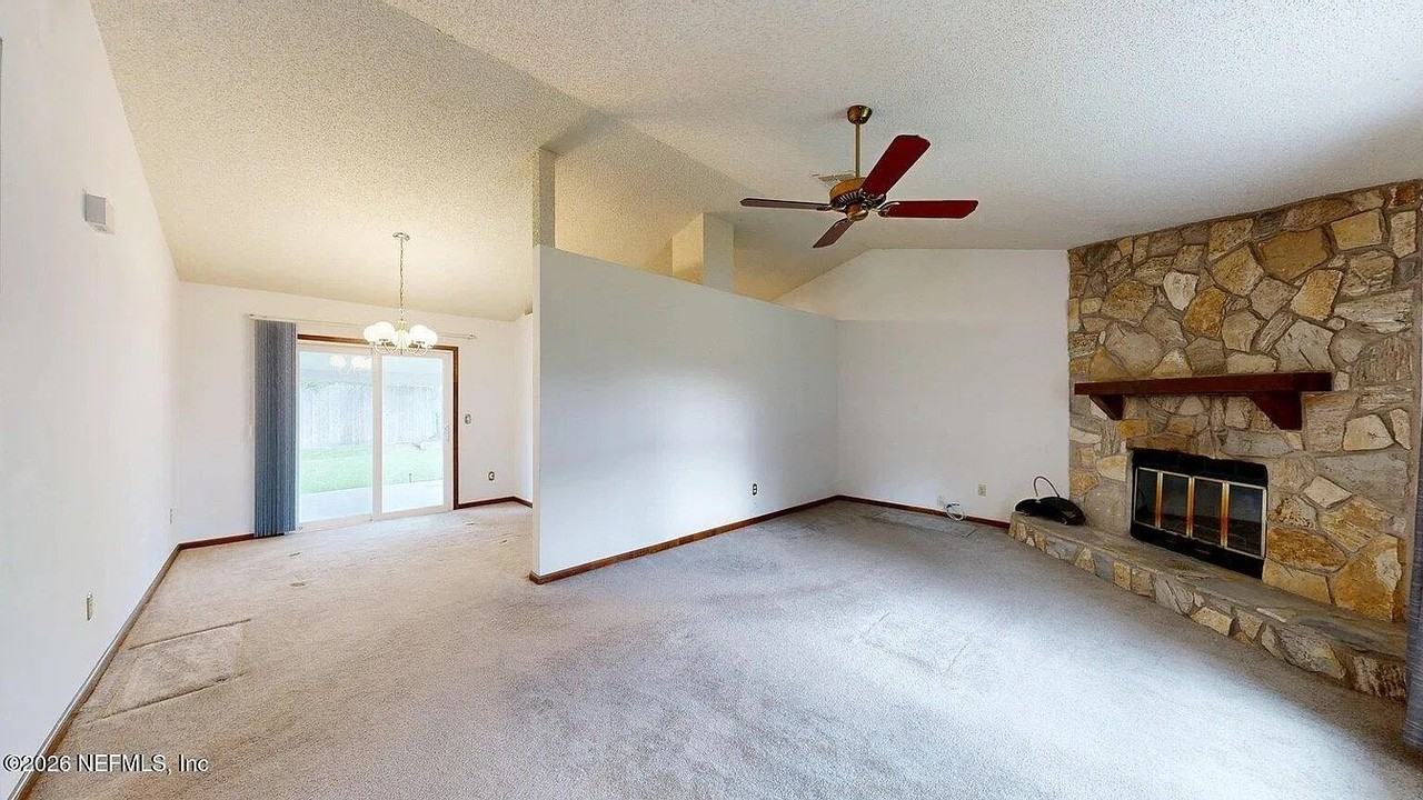 10878 Saddlehorn Dr - Photo 6 of 7