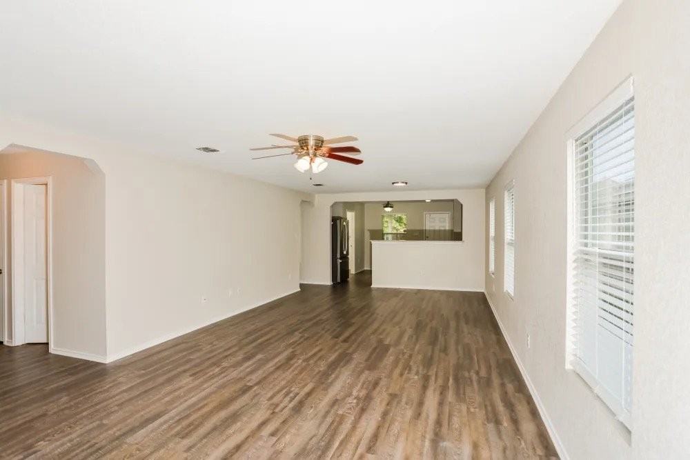 636 Mccary St Sw - Photo 3 of 6