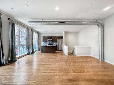 2418 Frankford Ave #B - Photo 4 of 11