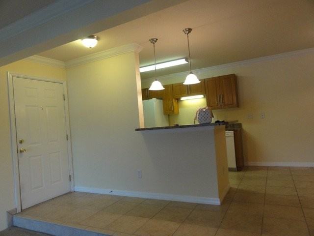 155 N Pearl Lake Cswy #102 - Photo 6 of 15