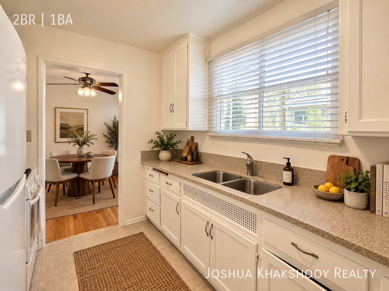 1127 26th St #4 - Photo 3 of 10
