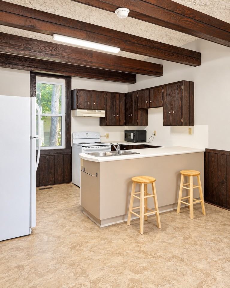 70 William Street West #4 - Photo 7 of 19