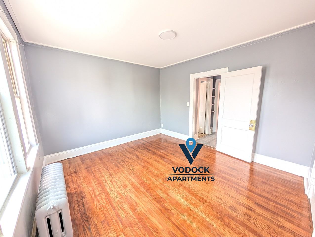1052 Capitol Ave #3N - Photo 7 of 11