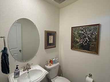 452 Vicot Way - Photo 3 of 41
