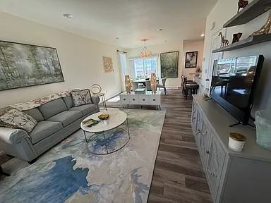 452 Vicot Way - Photo 5 of 41