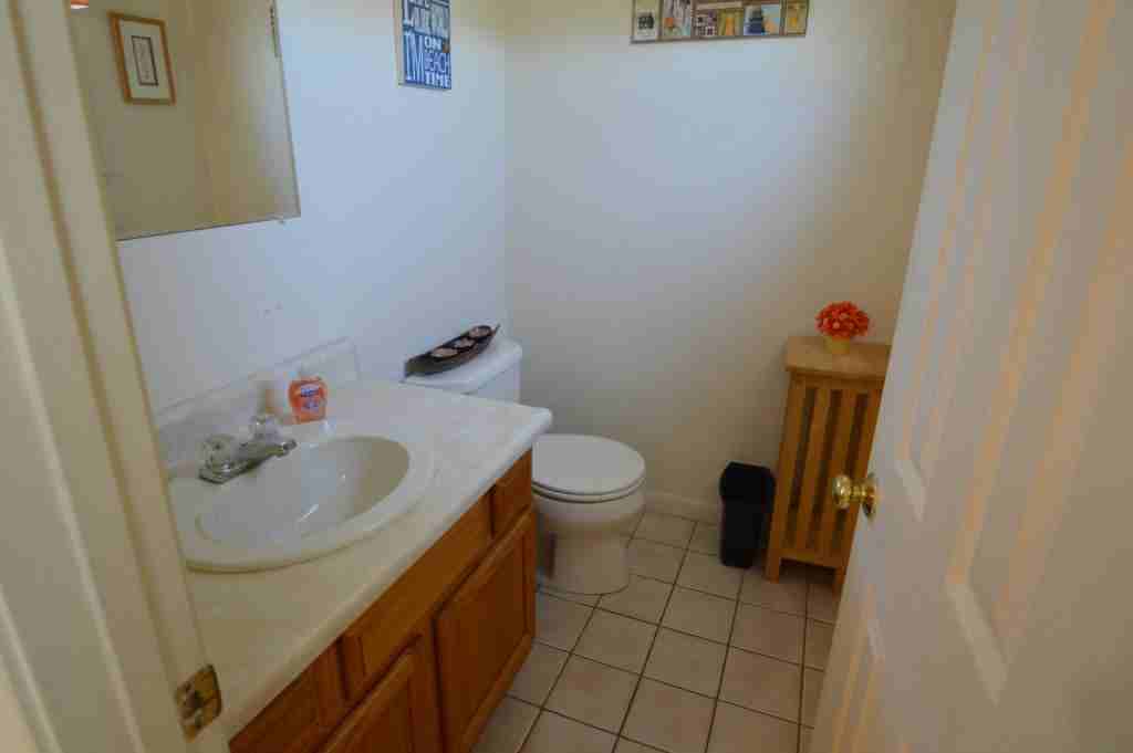 202 Fairway Dr #B - Photo 7 of 18