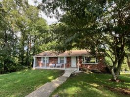featured image of 1210 Pinebrook Cir #NA