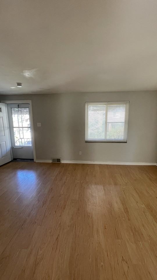 63 W Bellecrest Ave #NA - Photo 3 of 25