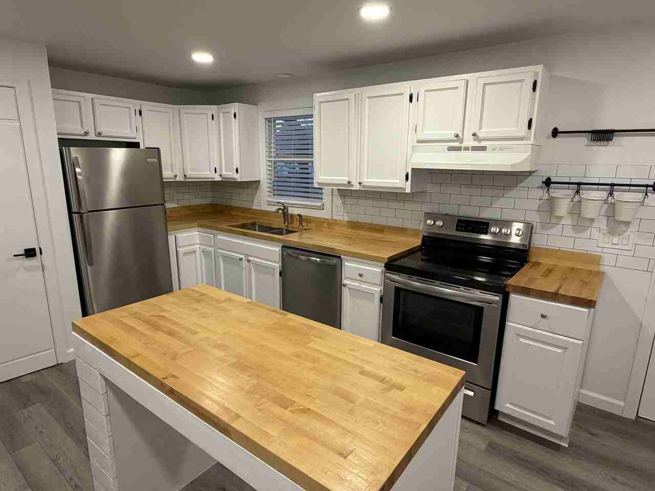 52 Price St #B - Photo 4 of 24
