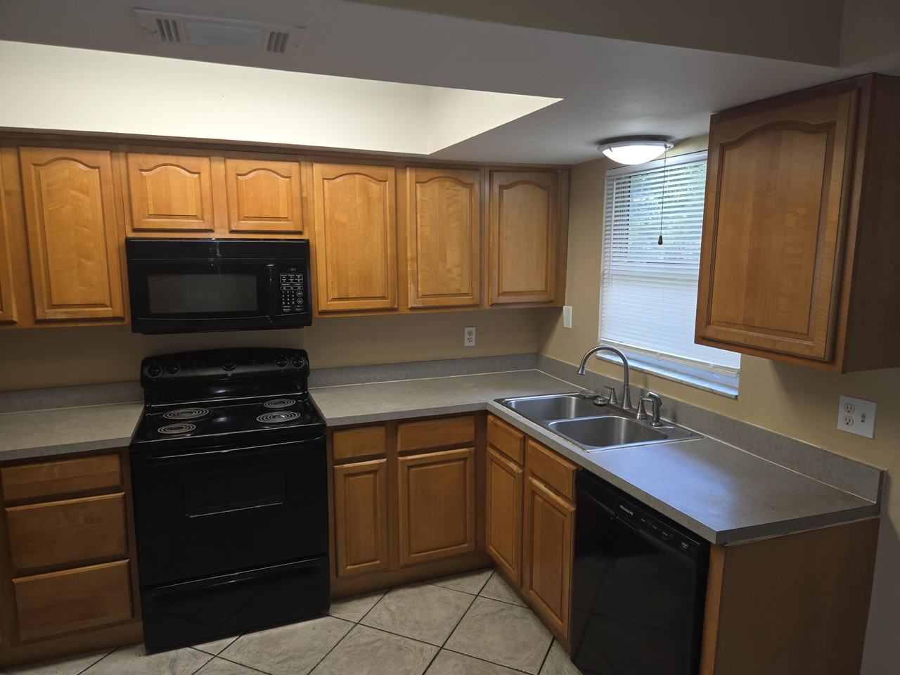 3007 40th Ave W #NA - Photo 5 of 15