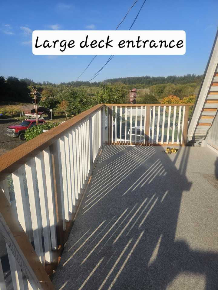375 Sw Sedgwick Rd #200 - Photo 2 of 8