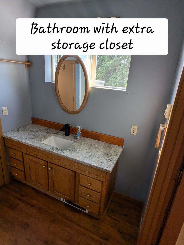 375 Sw Sedgwick Rd #200 - Photo 4 of 8