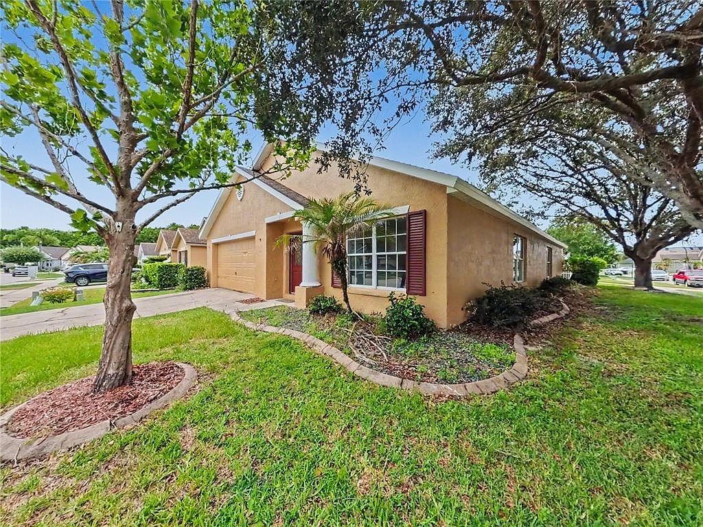 544 Cypress Tree Ct #NA - Photo 2 of 11