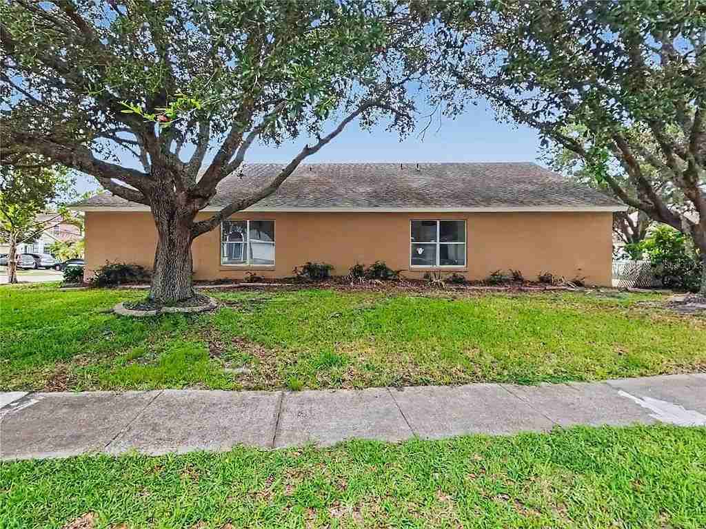544 Cypress Tree Ct #NA - Photo 3 of 11