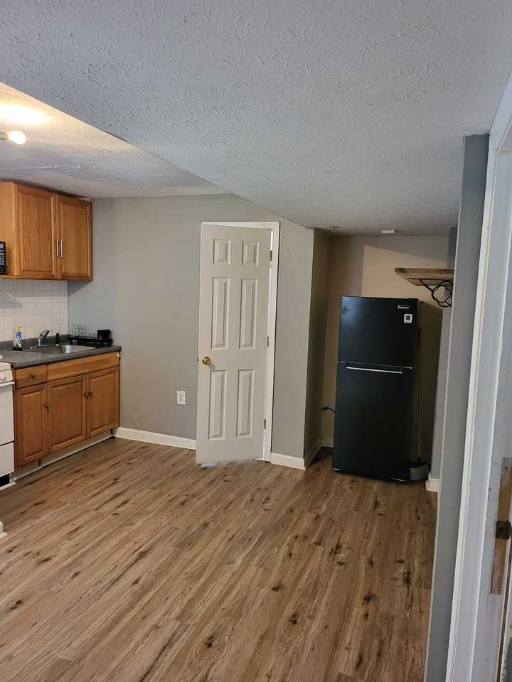 16112 Mcconnell Dr #NA - Photo 5 of 17