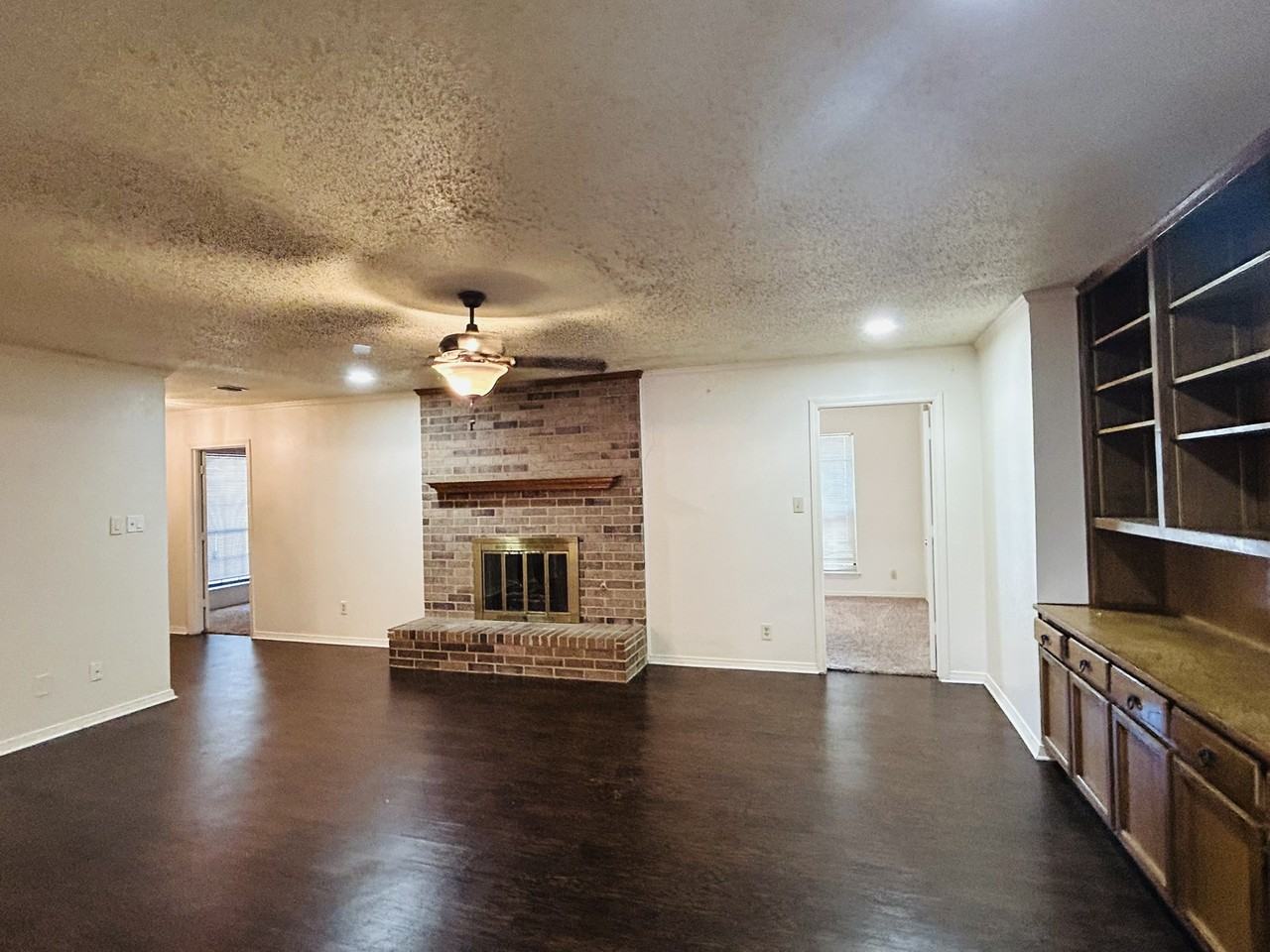 1404 San Gabriel Dr #NA - Photo 3 of 17