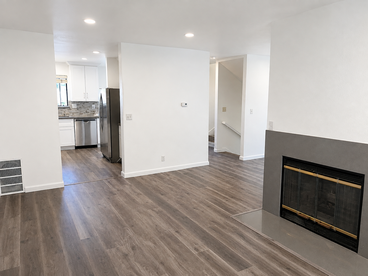 10095 Craft Dr #NA - Photo 2 of 7