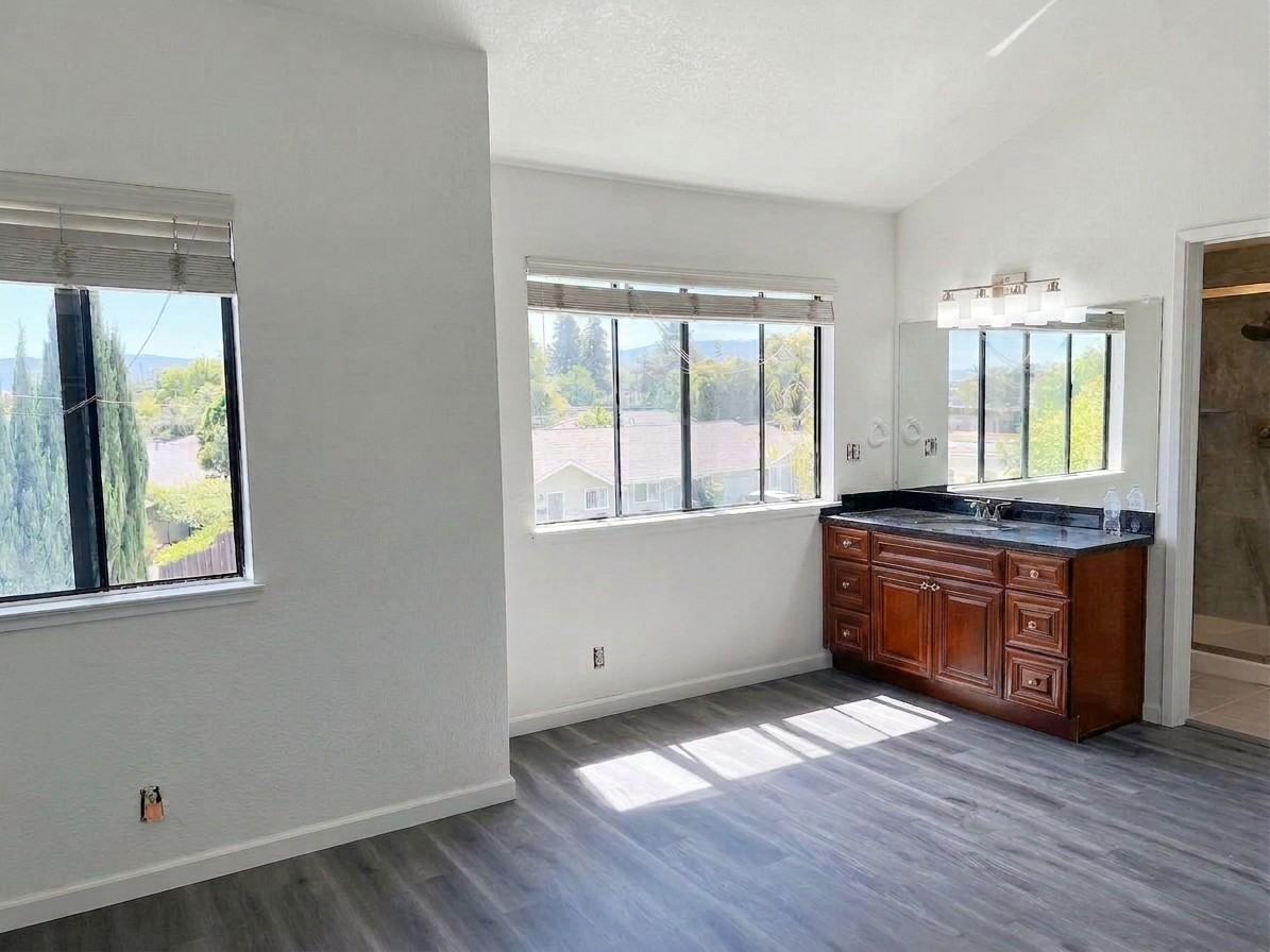 10095 Craft Dr #NA - Photo 5 of 7