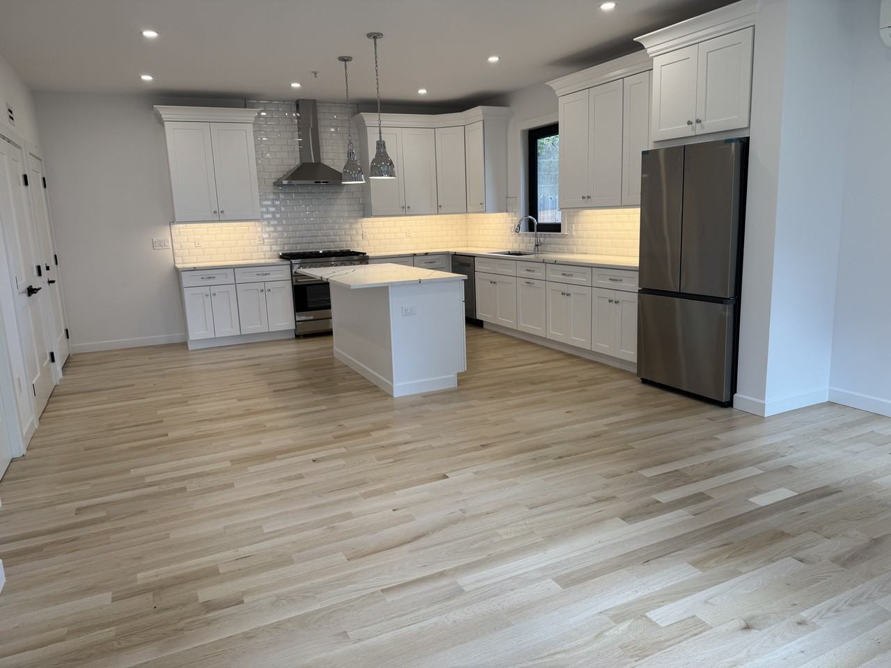 56 Melrose Ave #56 - Photo 7 of 22