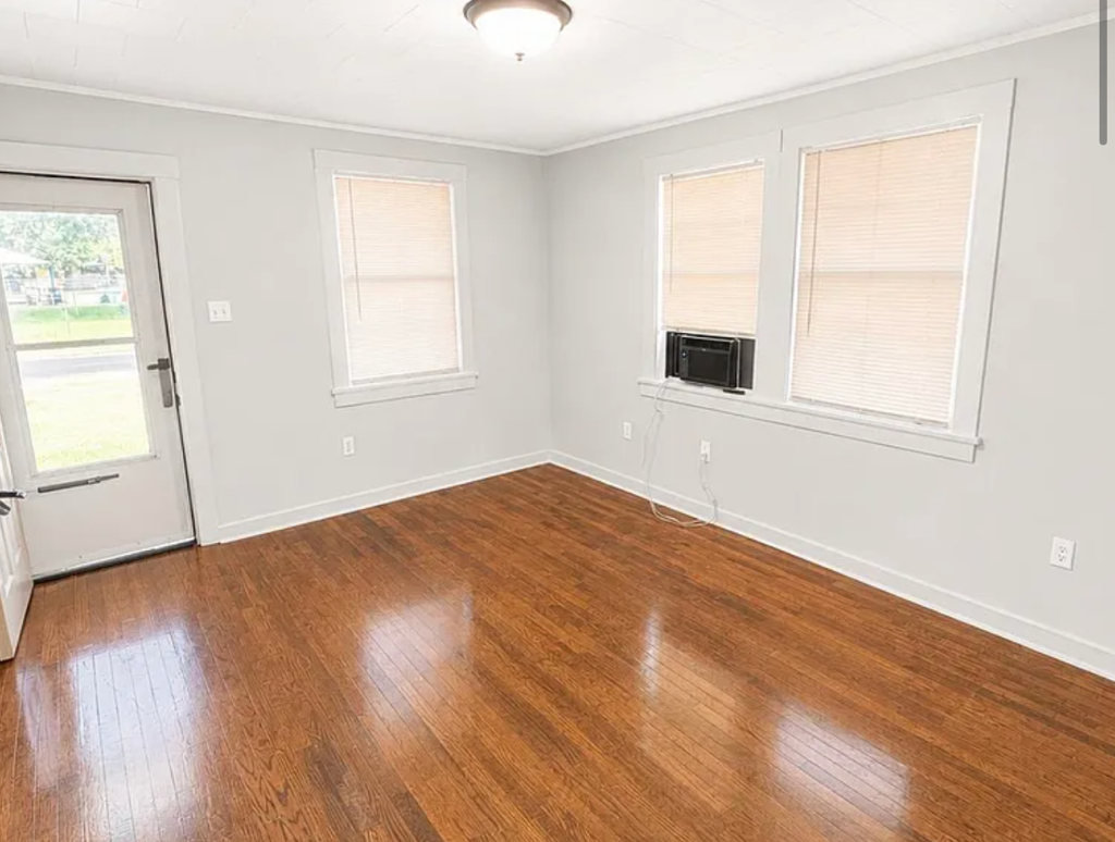 3760 Uncas St #NA - Photo 2 of 7