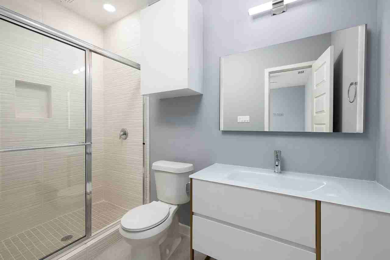 826 S Michigan St #3B2B - Photo 7 of 10